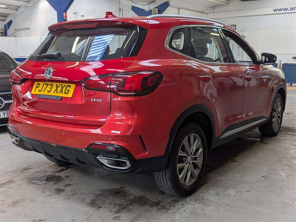 <p>2023 MG HS SE S-A</p>