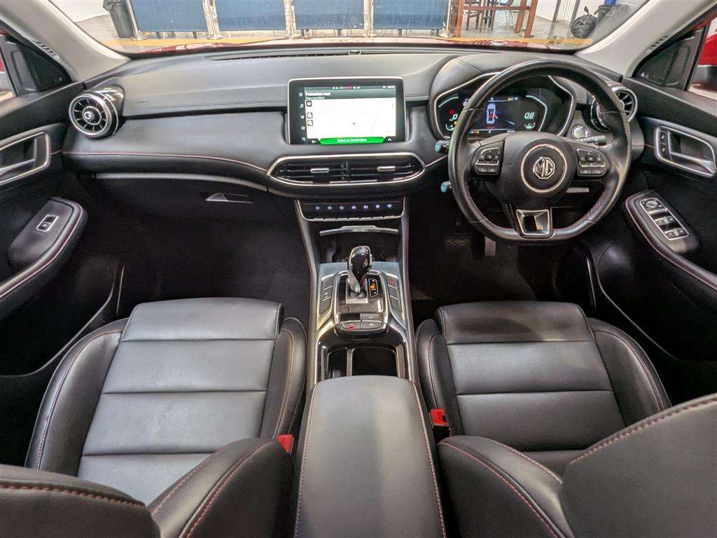 <p>2023 MG HS SE S-A</p>