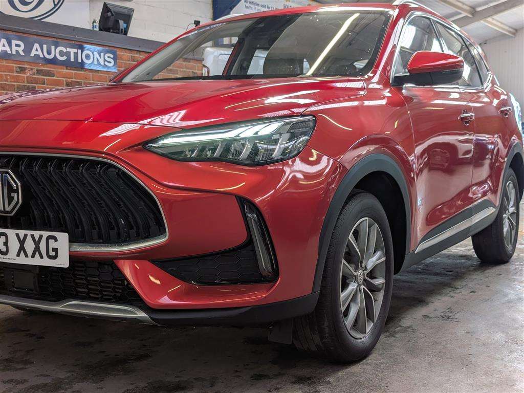 <p>2023 MG HS SE S-A</p>