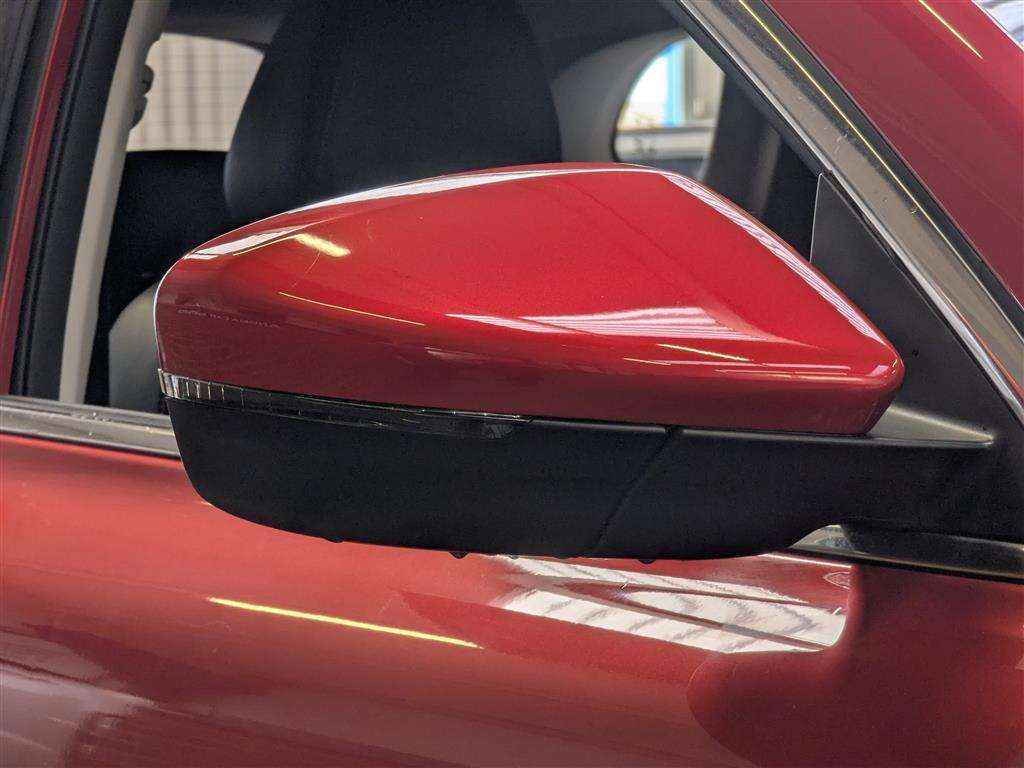 <p>2023 MG HS SE S-A</p>