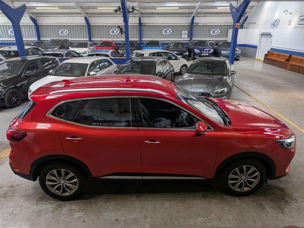 <p>2023 MG HS SE S-A</p>