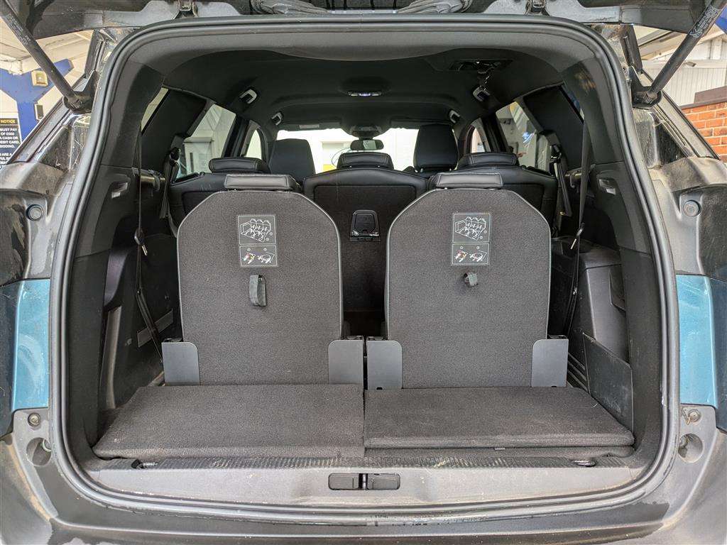 <p>2019 PEUGEOT 5008 GT LINE BLUEHDI S/S</p>