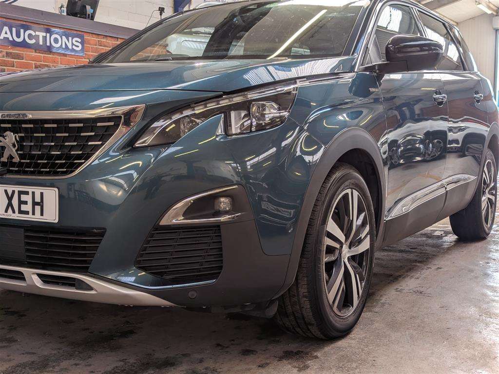<p>2019 PEUGEOT 5008 GT LINE BLUEHDI S/S</p>