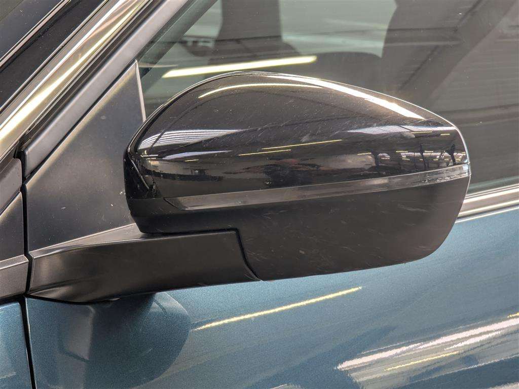 <p>2019 PEUGEOT 5008 GT LINE BLUEHDI S/S</p>