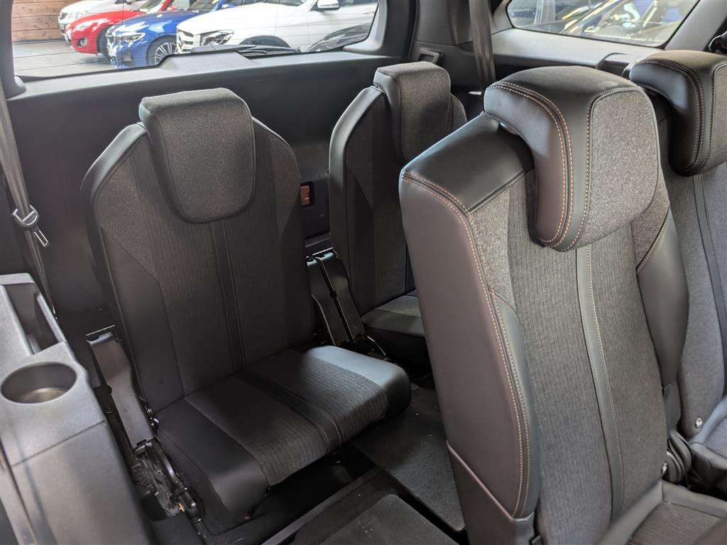 <p>2019 PEUGEOT 5008 GT LINE BLUEHDI S/S</p>