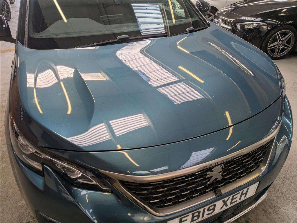 <p>2019 PEUGEOT 5008 GT LINE BLUEHDI S/S</p>