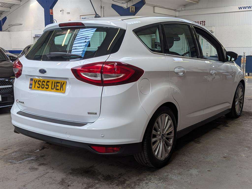 <p>2015 FORD C-MAX TITANIUM TURBO</p>