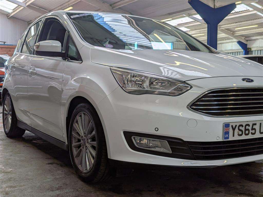 <p>2015 FORD C-MAX TITANIUM TURBO</p>