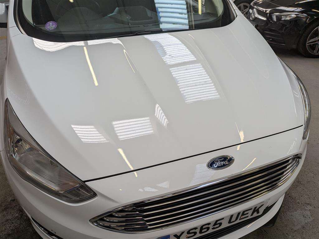 <p>2015 FORD C-MAX TITANIUM TURBO</p>