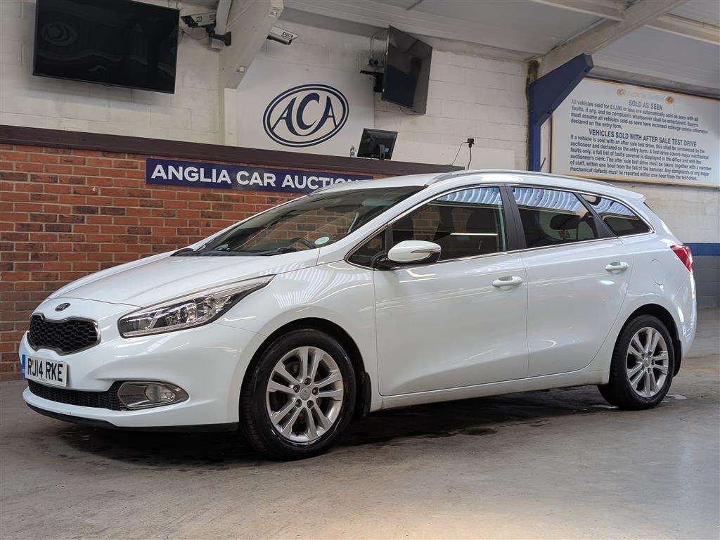<p>2014 KIA CEED 3 ECODYNAMICS CRDI</p>