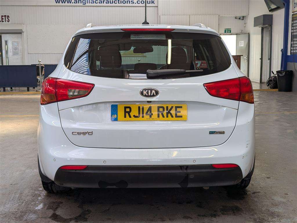<p>2014 KIA CEED 3 ECODYNAMICS CRDI</p>
