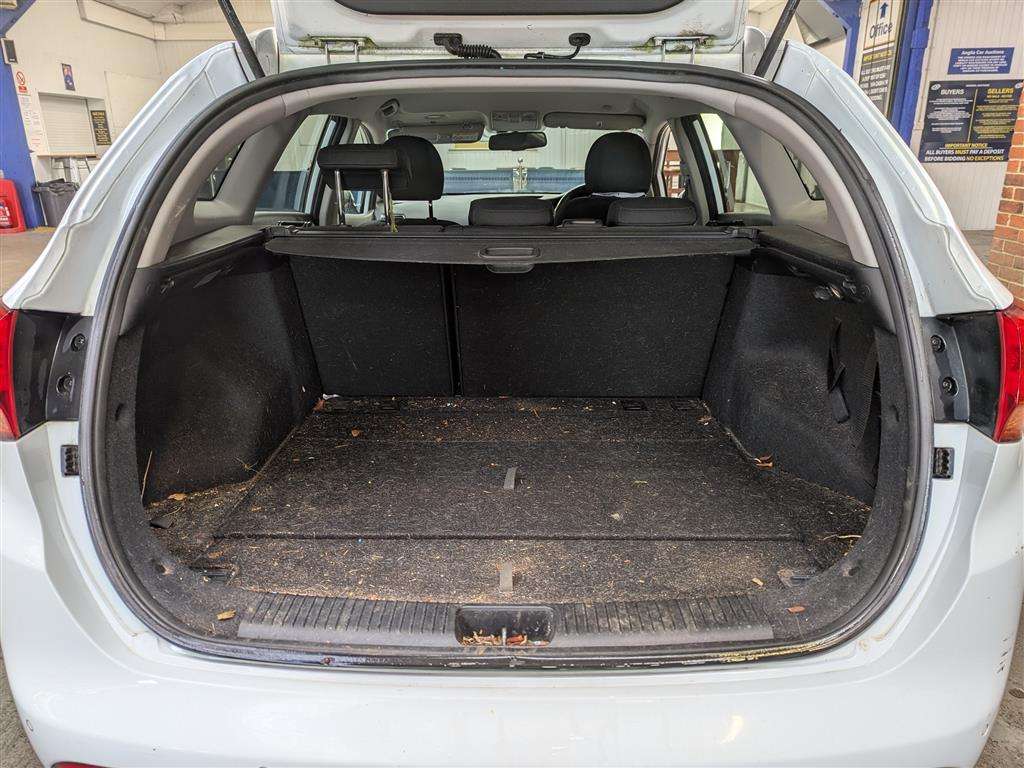 <p>2014 KIA CEED 3 ECODYNAMICS CRDI</p>