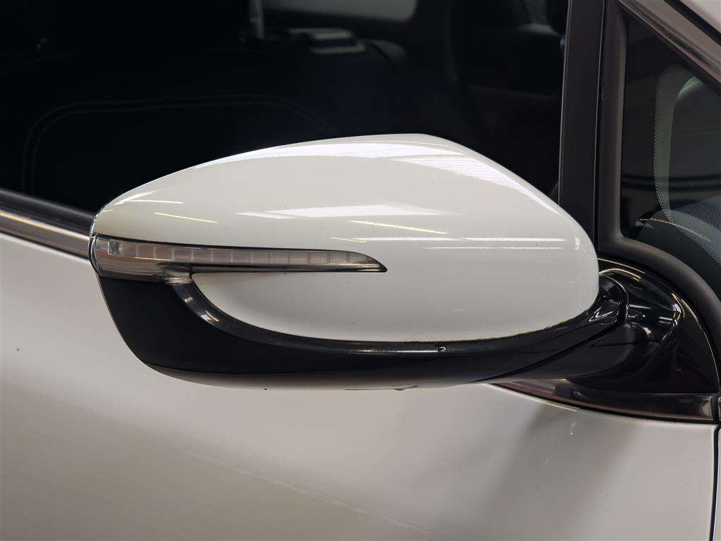 <p>2014 KIA CEED 3 ECODYNAMICS CRDI</p>