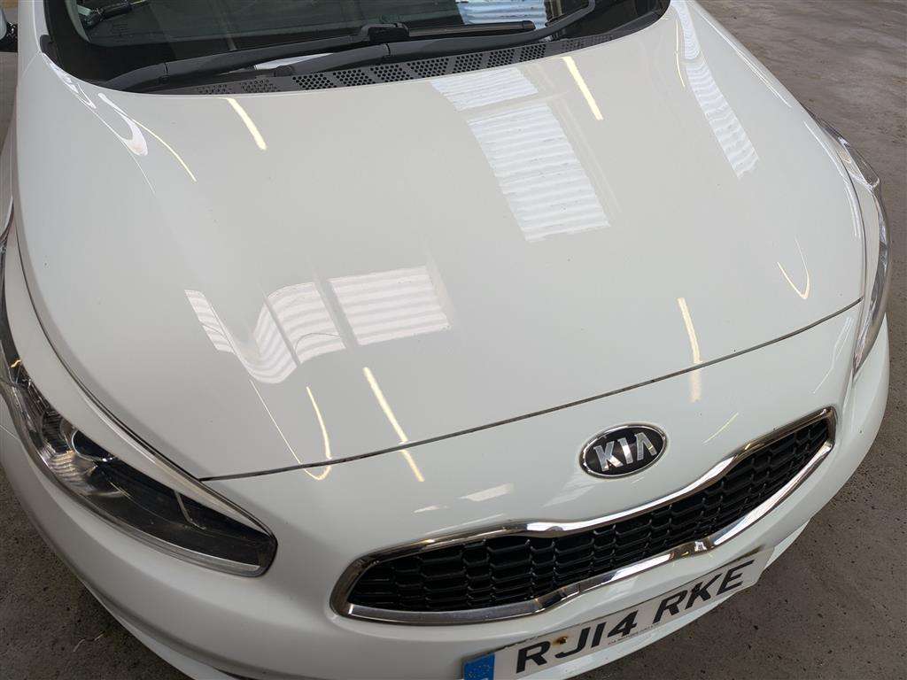 <p>2014 KIA CEED 3 ECODYNAMICS CRDI</p>