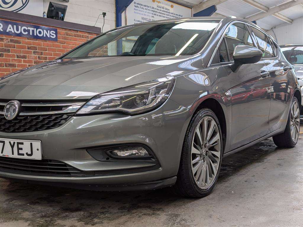 <p>2017 VAUXHALL ASTRA ELITE NAV CDTI BTUR</p>