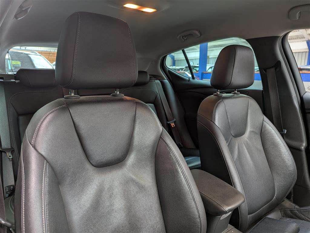 <p>2017 VAUXHALL ASTRA ELITE NAV CDTI BTUR</p>