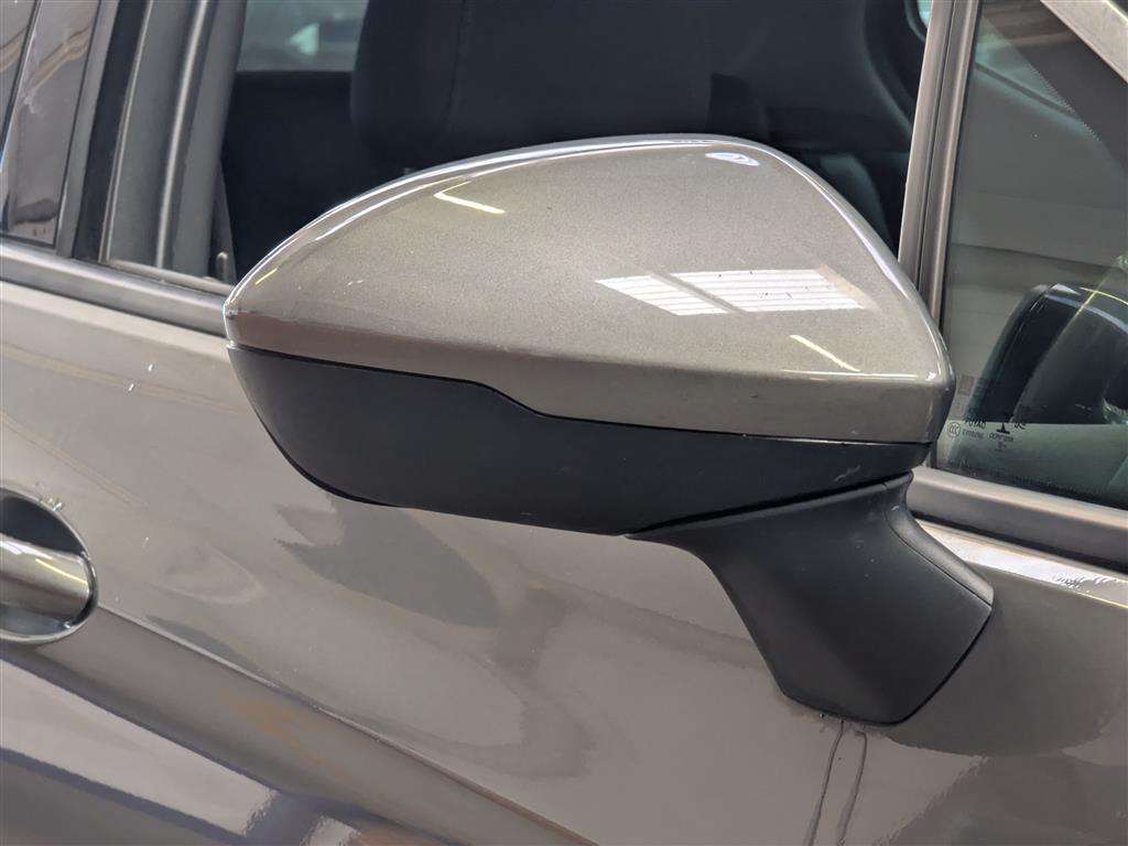 <p>2017 VAUXHALL ASTRA ELITE NAV CDTI BTUR</p>