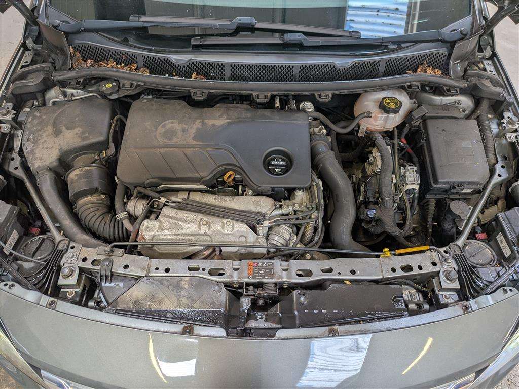 <p>2017 VAUXHALL ASTRA ELITE NAV CDTI BTUR</p>