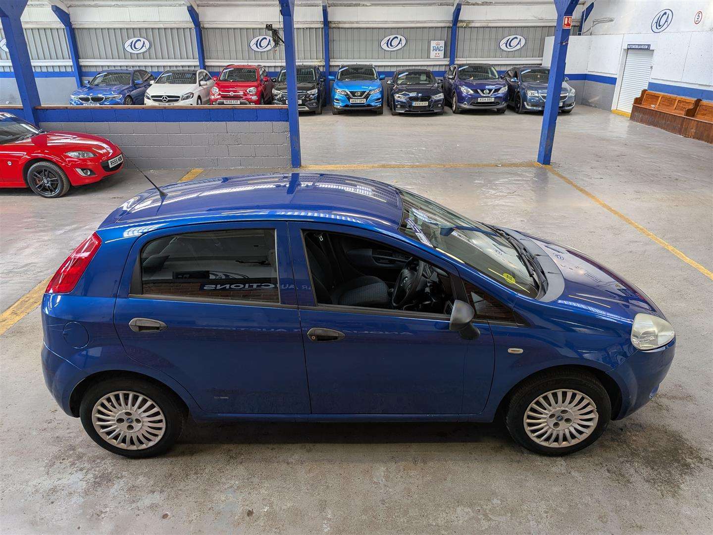 <p>2007 FIAT GRANDE PUNTO ACTIVE 65 1 x REG'D KEEPER FROM NEW</p>