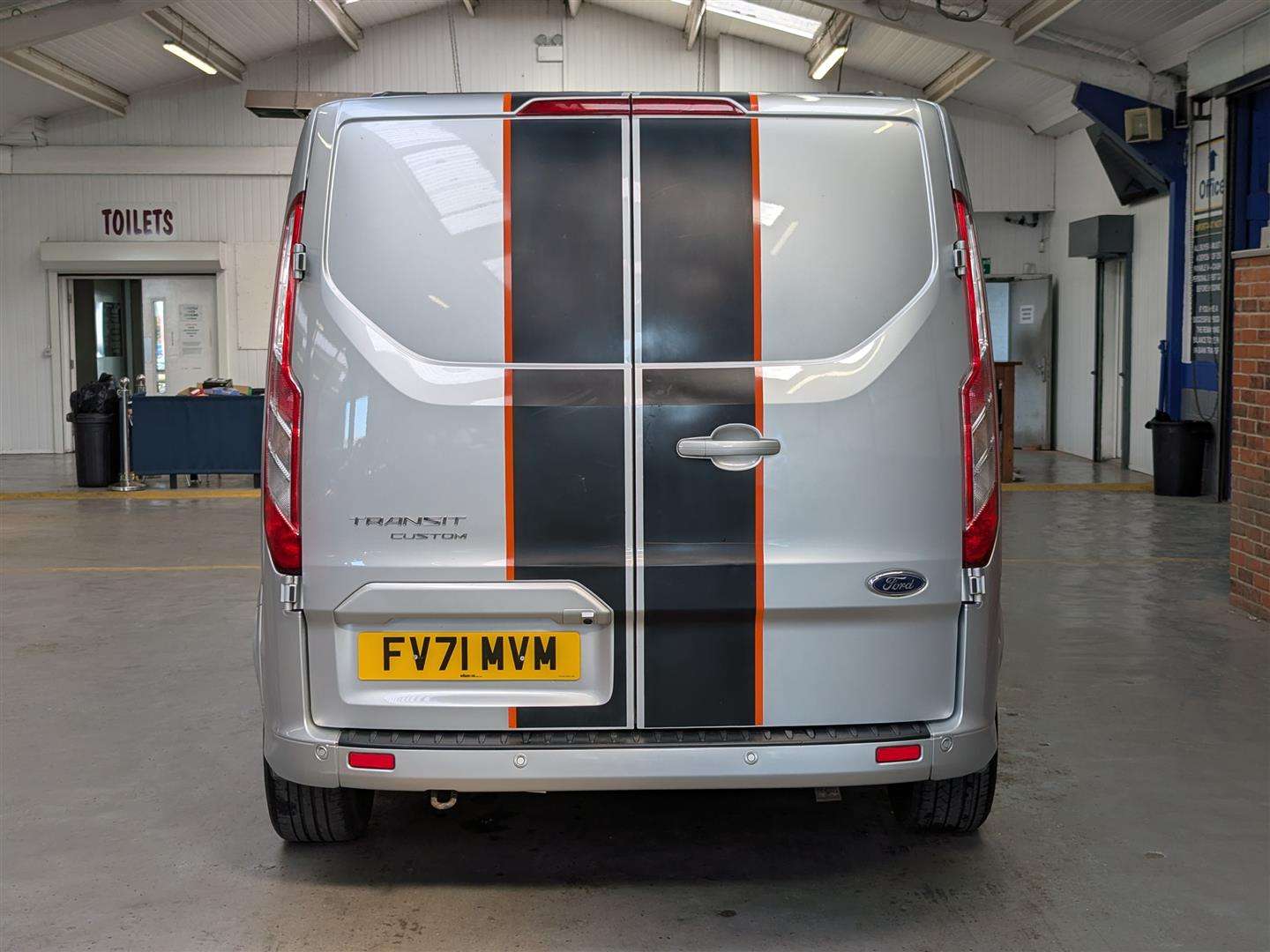 <p>2021 FORD TRANSIT CUSTOM 290SPRT AUTO - 1 x REG'D KEEPER FROM NEW</p>