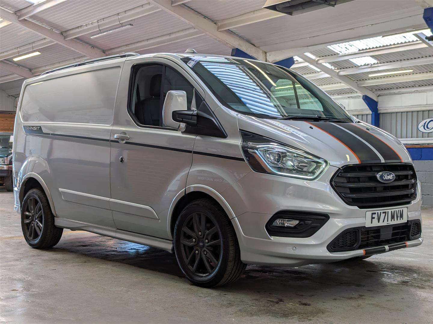 <p>2021 FORD TRANSIT CUSTOM 290SPRT AUTO - 1 x REG'D KEEPER FROM NEW</p>