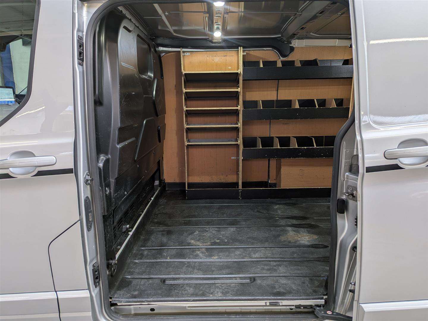 <p>2021 FORD TRANSIT CUSTOM 290SPRT AUTO - 1 x REG'D KEEPER FROM NEW</p>