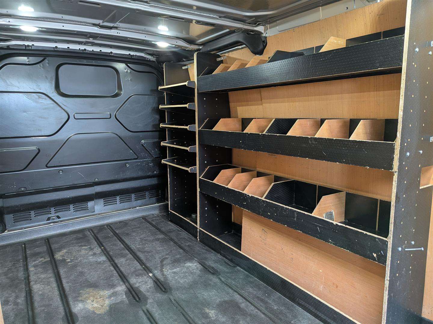 <p>2021 FORD TRANSIT CUSTOM 290SPRT AUTO - 1 x REG'D KEEPER FROM NEW</p>