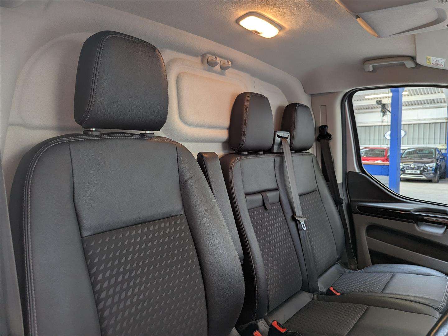 <p>2021 FORD TRANSIT CUSTOM 290SPRT AUTO - 1 x REG'D KEEPER FROM NEW</p>