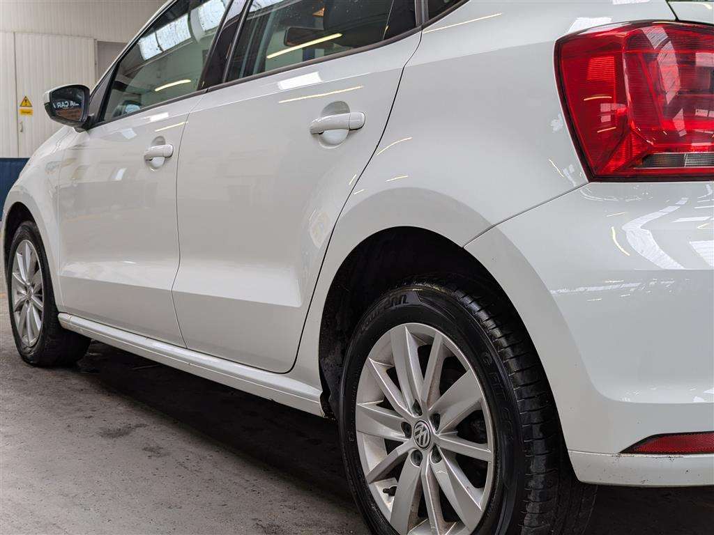 <p>2015 VOLKSWAGEN POLO SE TSI 1 x REG'D KEEPER FROM NEW.</p>