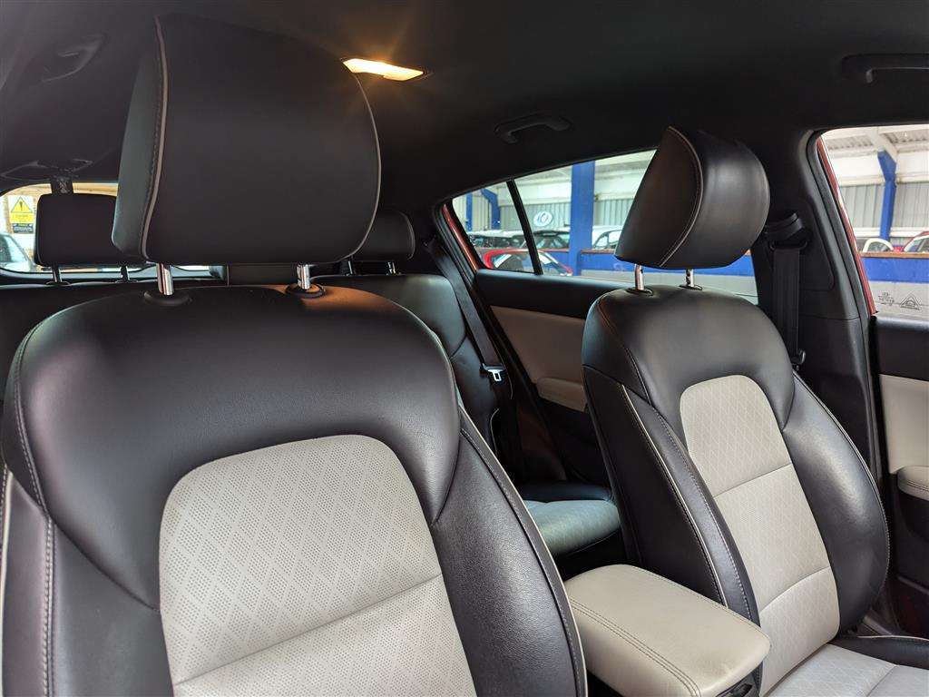 <p>2017 KIA SPORTAGE GT-LINE ED CRDI</p>