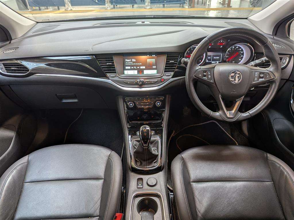 <p>2018 VAUXHALL ASTRA ELITE ECOTEC S/S</p>