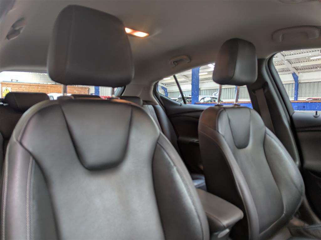 <p>2018 VAUXHALL ASTRA ELITE ECOTEC S/S</p>