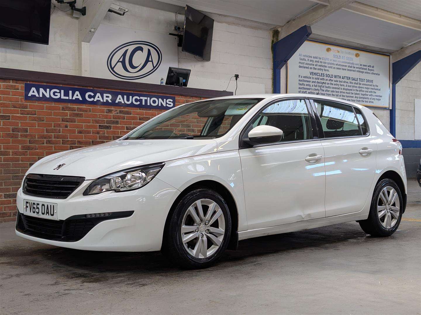 <p>2015 PEUGEOT 308 ACTIVE BLUE HDI S/S</p>