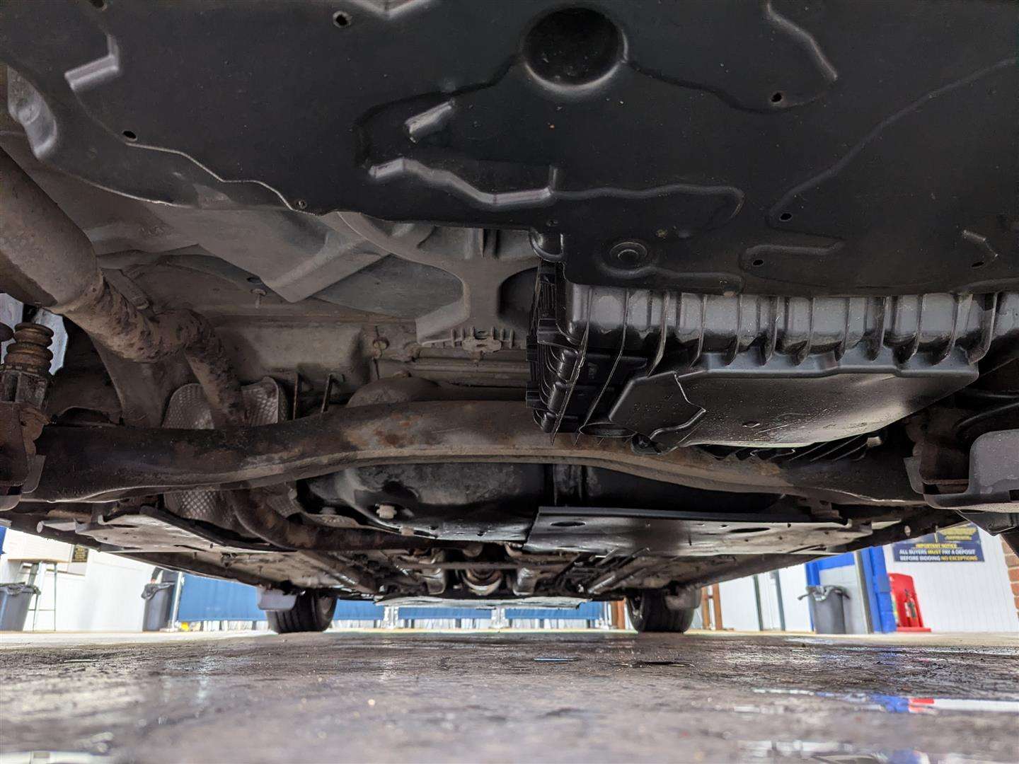 <p>2015 PEUGEOT 308 ACTIVE BLUE HDI S/S</p>