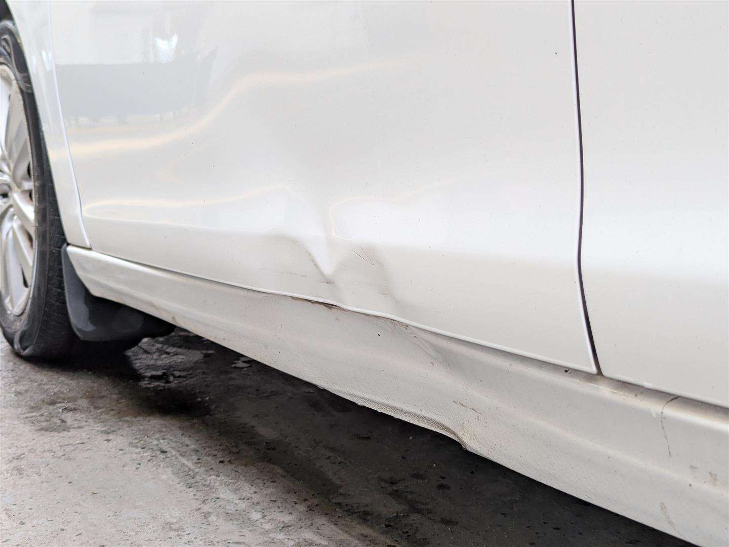 <p>2015 PEUGEOT 308 ACTIVE BLUE HDI S/S</p>