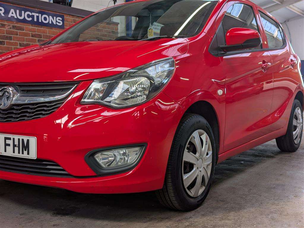 <p>2015 VAUXHALL VIVA SE</p>