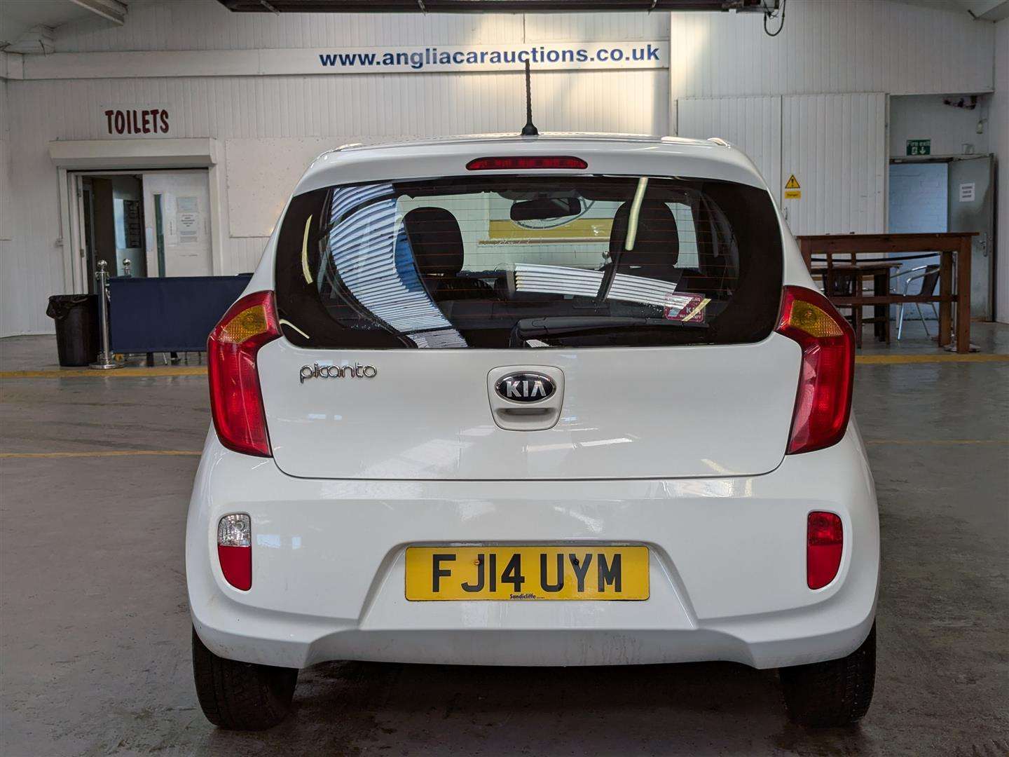 <p>2014 KIA PICANTO 1</p>