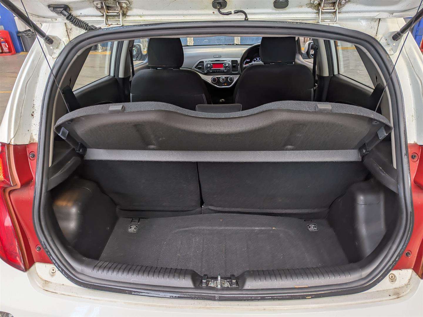 <p>2014 KIA PICANTO 1</p>