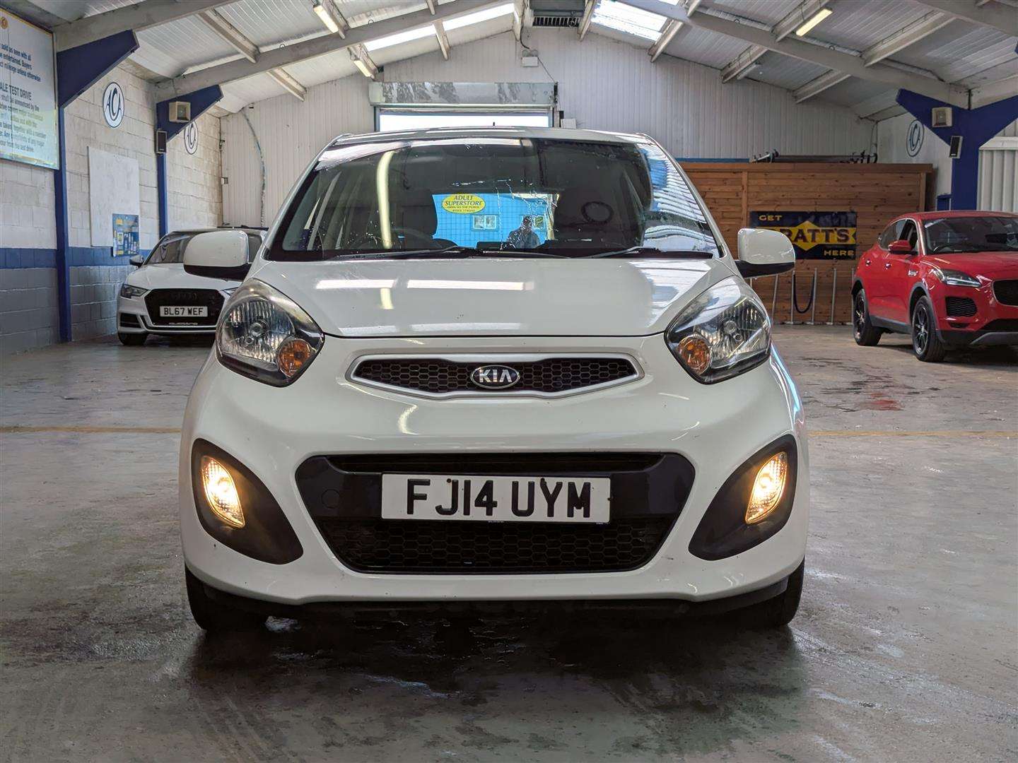 <p>2014 KIA PICANTO 1</p>