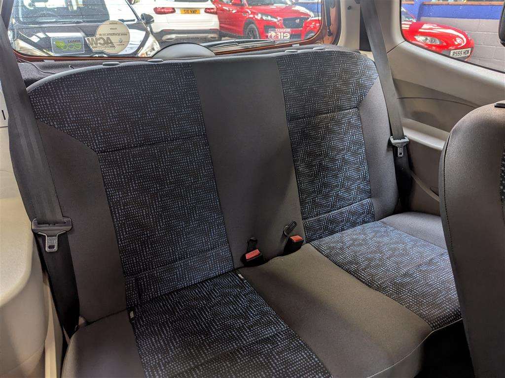 <p>2010 RENAULT TWINGO FREEWAY</p>