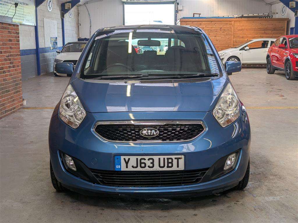 <p>2014 KIA VENGA 3 ECODYNAMICS CRDI</p>