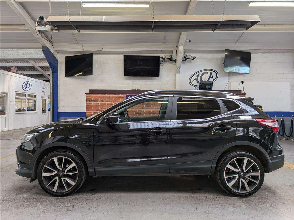 <p>2014 NISSAN QASHQAI TEKNA DCI</p>