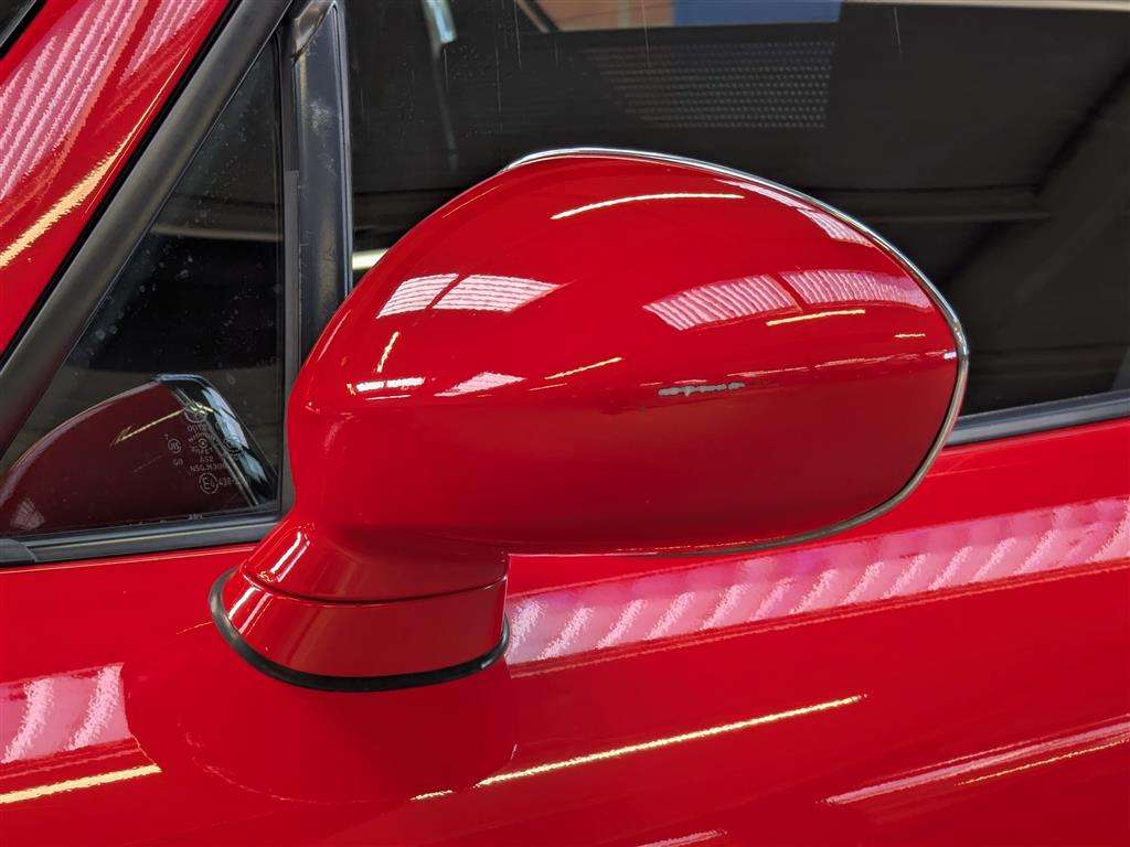 <p>2011 MAZDA MX-5 I SE</p>