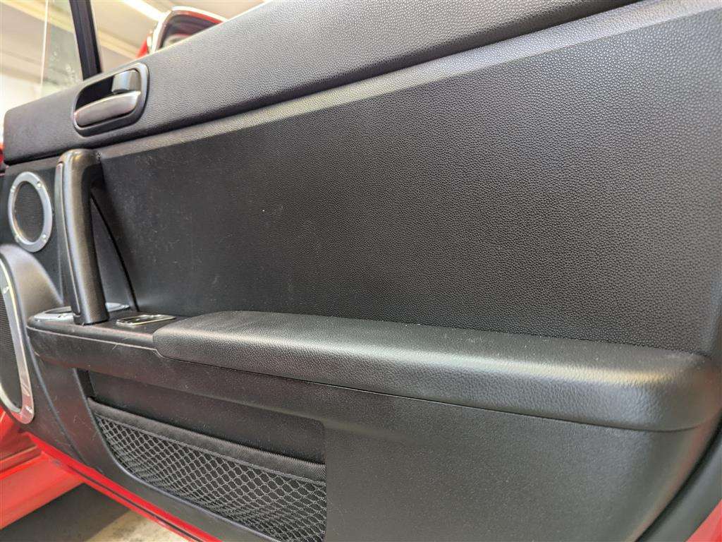 <p>2011 MAZDA MX-5 I SE</p>