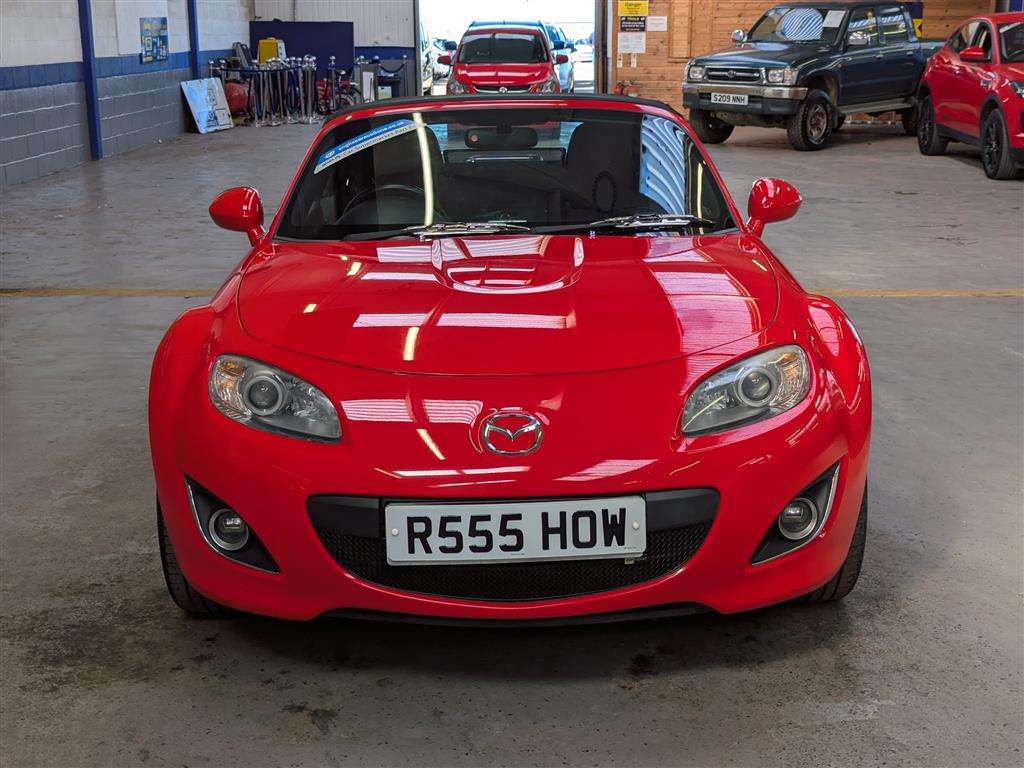 <p>2011 MAZDA MX-5 I SE</p>