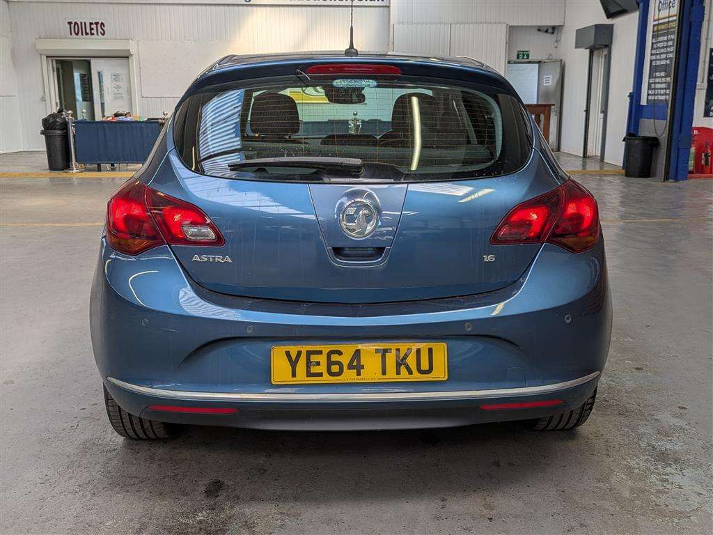 <p>2014 VAUXHALL ASTRA ELITE</p>
