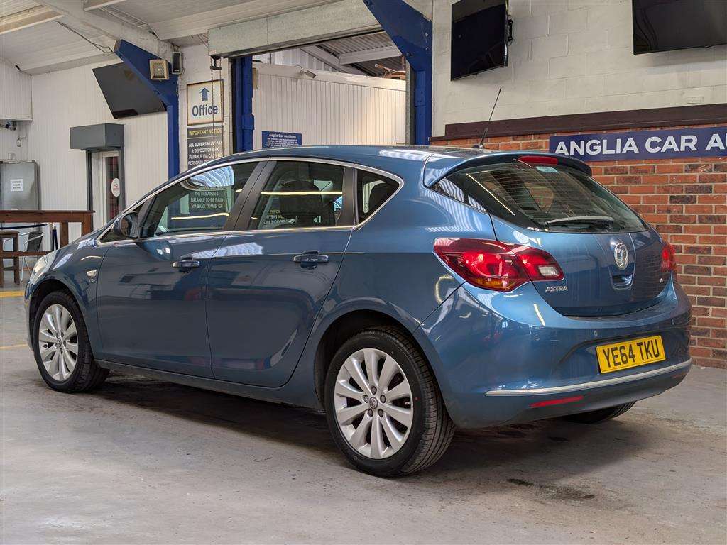 <p>2014 VAUXHALL ASTRA ELITE</p>