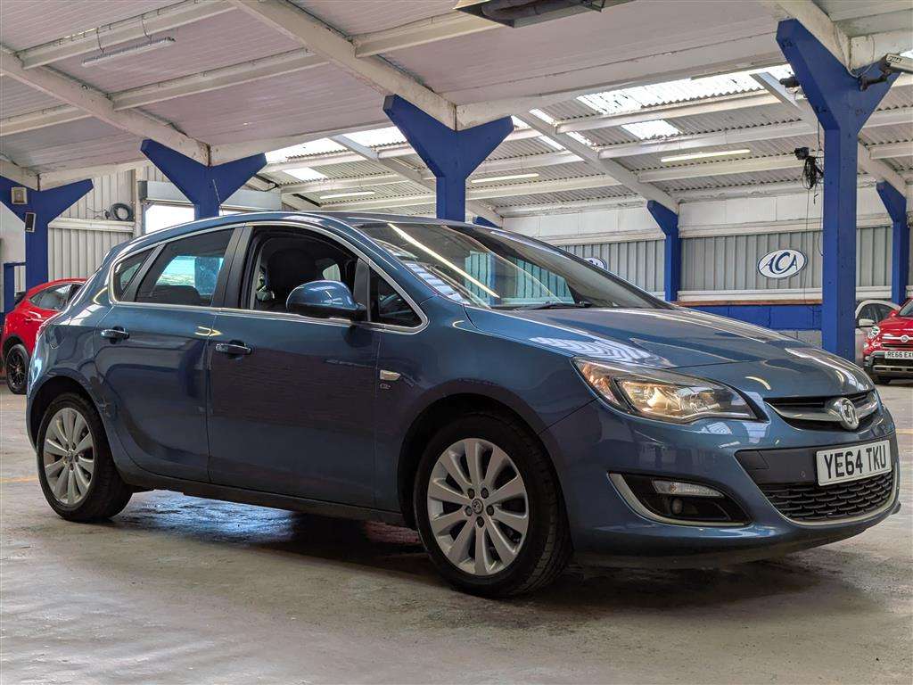 <p>2014 VAUXHALL ASTRA ELITE</p>