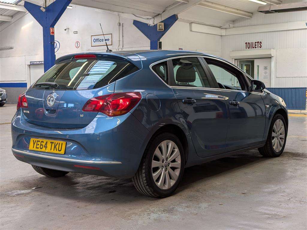 <p>2014 VAUXHALL ASTRA ELITE</p>