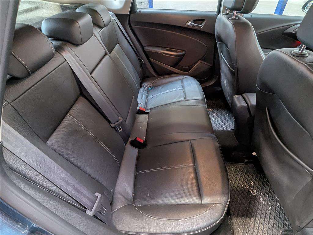 <p>2014 VAUXHALL ASTRA ELITE</p>